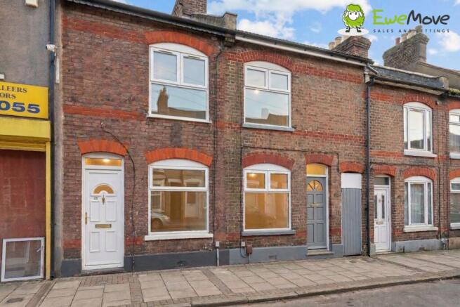 Front of house at Stanley Street by Ben Brind @ Ew