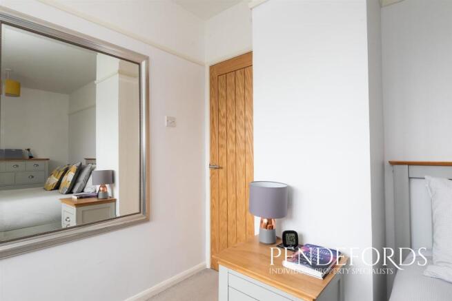Bedroom 1 2.jpg