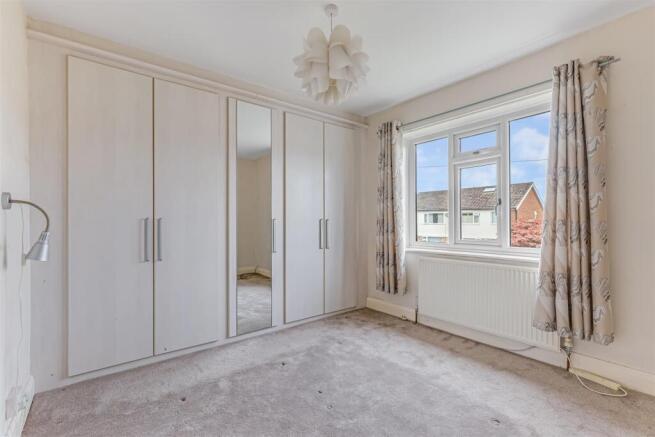 3 bed Semi-Detached for sale Image 10
