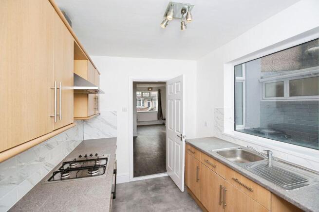 Kitchen pic 2