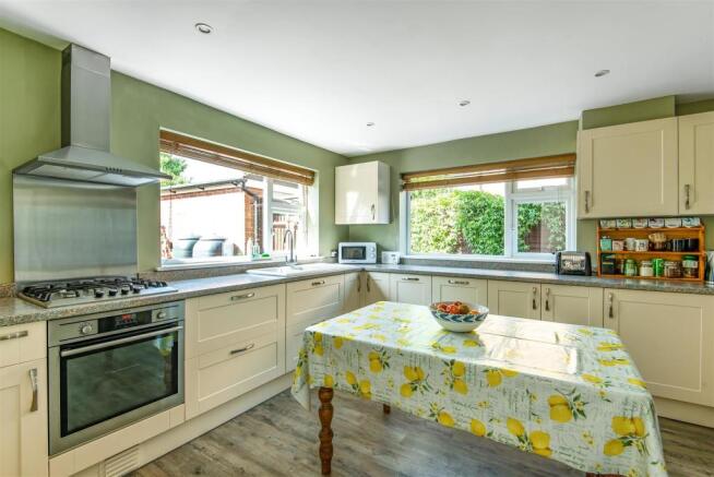 kitchen ii.jpg