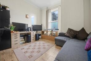 Flat 2, 48 Fenn Court, Cobbett Road, Southampton SO18 1HL