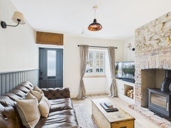 CAM01740G0-PR0445-STILL042