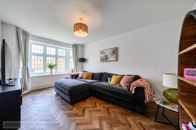4 bed Detached for sale Image 7