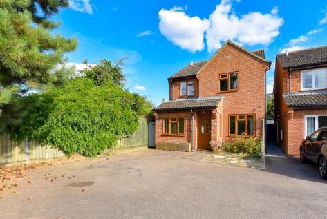 Jubilee Gardens, Biggleswade, SG18