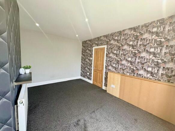 1 bed Terraced to rent Image 7