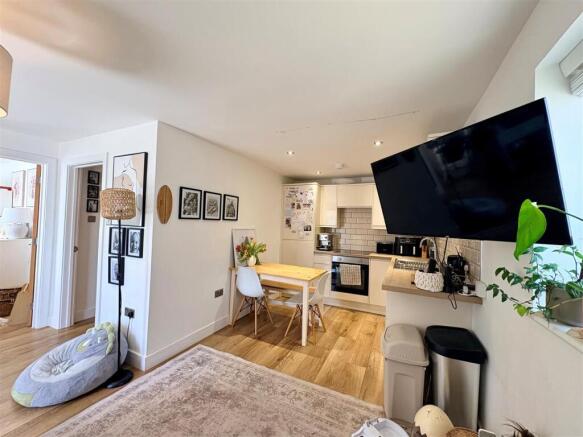 LOUNGE KITCHEN.jpg2.jpg