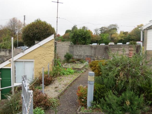 Garage: