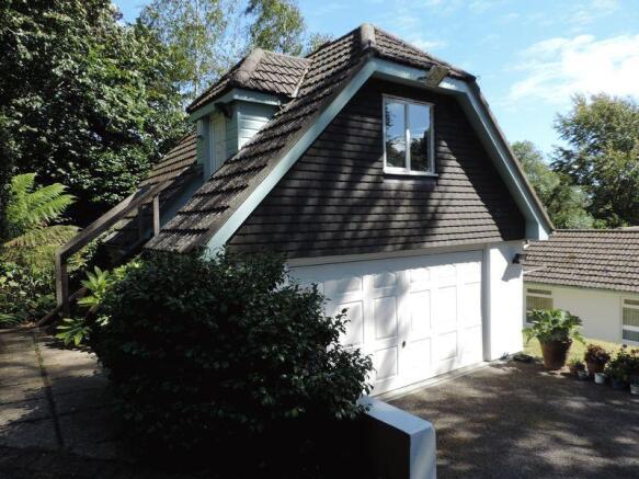 Double garage ...