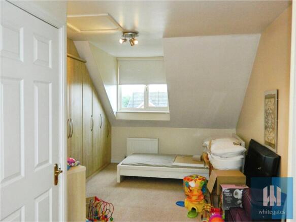 3 bed Terraced to rent Image 4