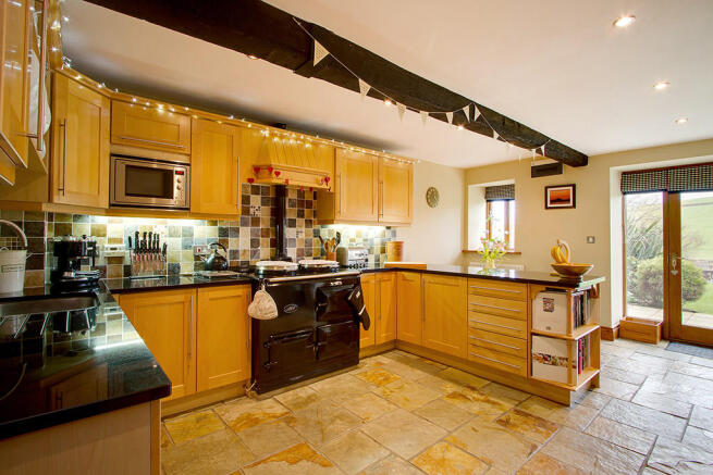 Dining kitchen