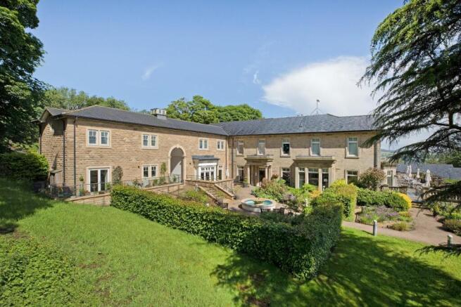 2 bed Link Detached House for sale Image 9