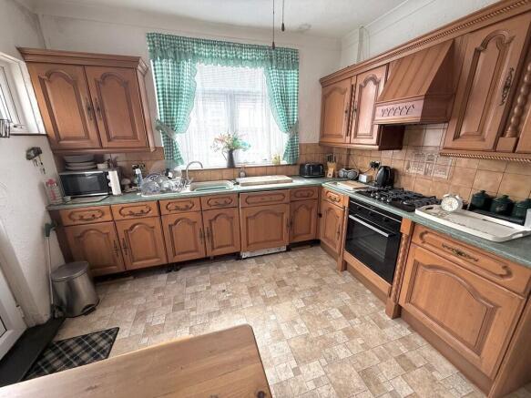 13 Amberley Road ...