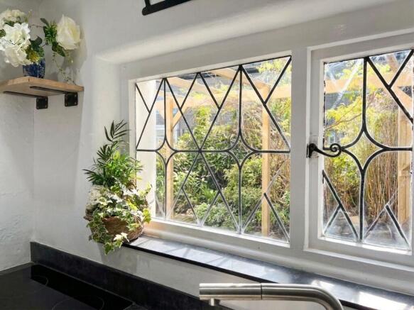 2 bed Cottage for sale Image 8