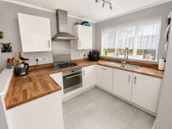 Kitchen 3.png