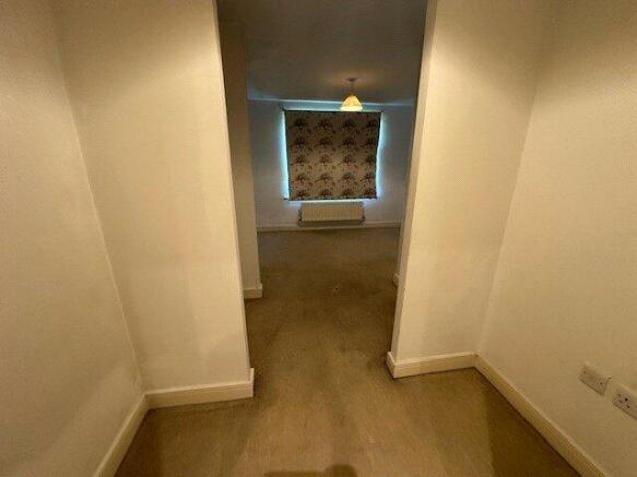 2 bed Flat for sale Image 7