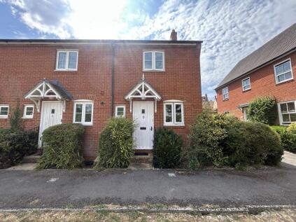 Mulberry Close, Gillingham ~ Ideal for first time buyers and Investors
