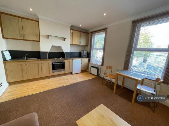 Livingroom/ Kitchen