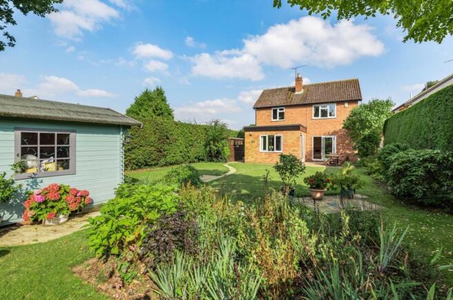 Garden & Rear Elev