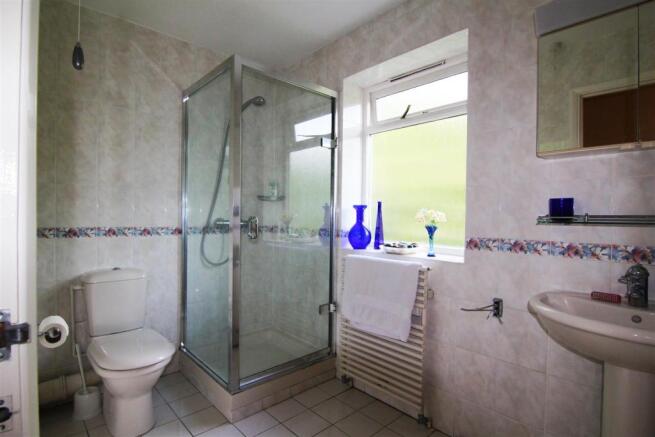 Shower Room.JPG