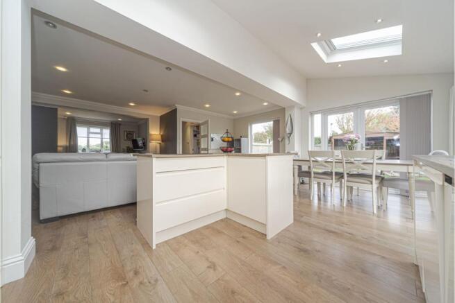 Kitchen/Dining Room