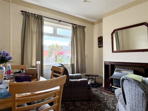 3 bed Semi-Detached for sale Image 4