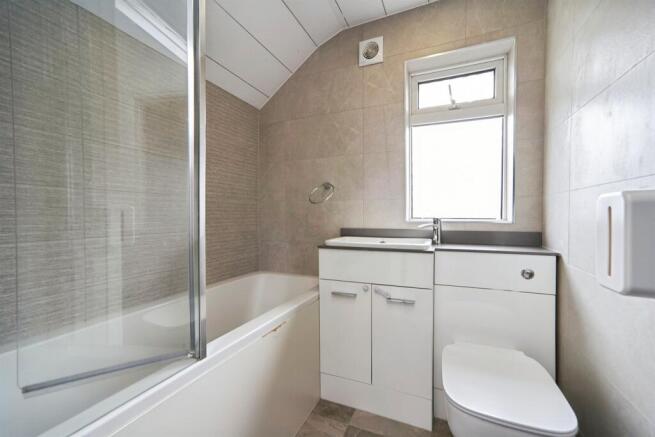 2 bed Semi-Detached for sale Image 9