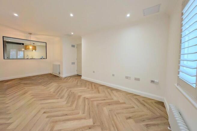 Knyveton Road, Bournemouth, BH1 3QT - More