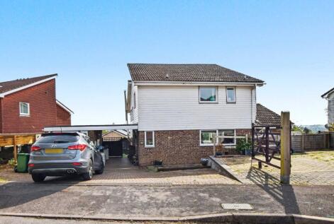 Grebe Close, Alton, Hampshire, GU34