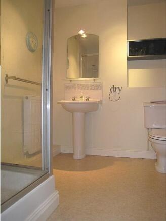 Family Bathroom.