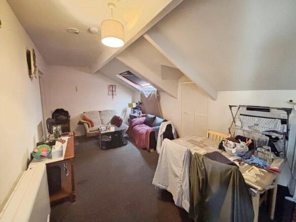 7 bed Apartment for sale Image 10