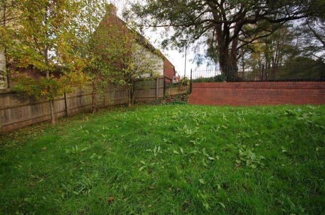 COMMUNAL GARDEN
