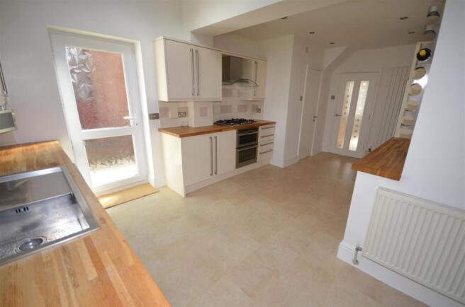 kitchen1.JPG