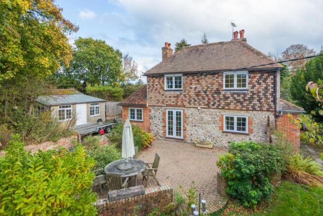 Garden & rear ex