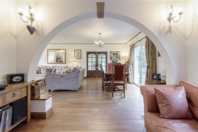 Sitting Room/Diningg