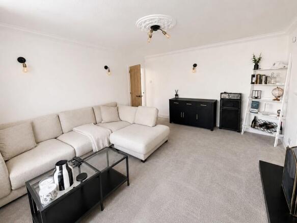 3 bed Detached for sale Image 11