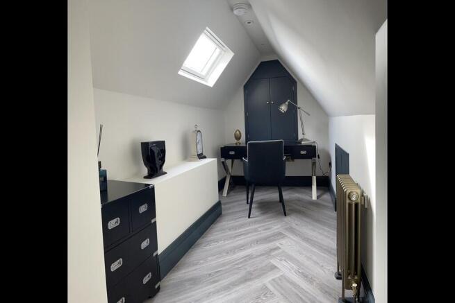 2 bed Apartment to rent Image 8