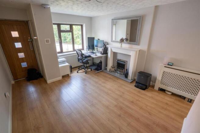 Minewood Close, Walsall, WS3 photo 3