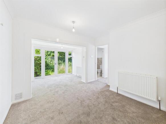 2 bed Semi-Detached Bungalow for sale Image 5