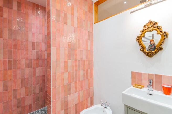 DAORLLEWDRIB92 - Bathroom C.jpg