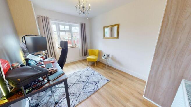 4 bed Detached for sale Image 11