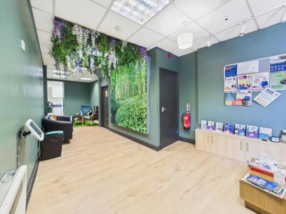 CAM01791G0-PR0158-STILL001