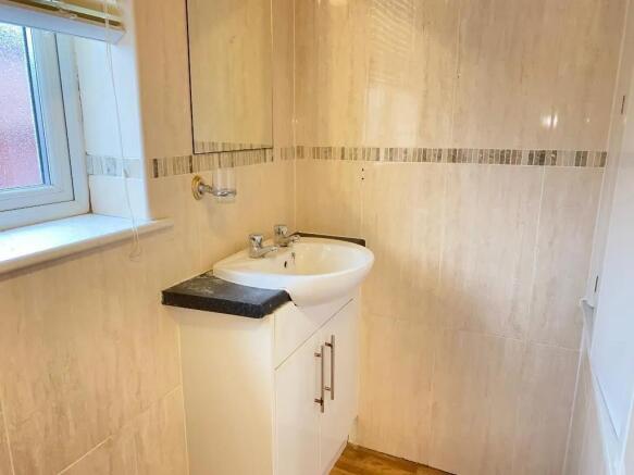 4 bed House Share for sale Image 9