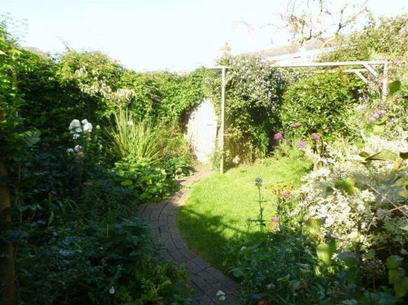 Photo 6