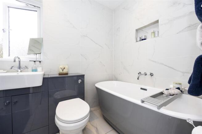 42_WESTERMAINS_AVE_KIRKINTILLOCH_006.JPG
