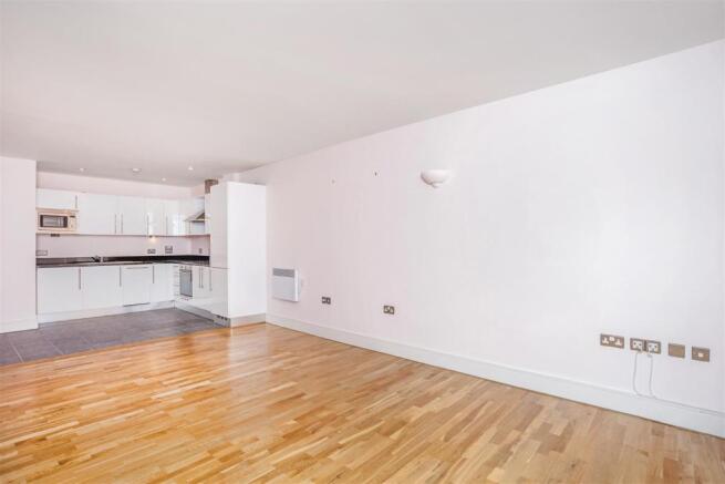4, 18 Hatton Wall fp