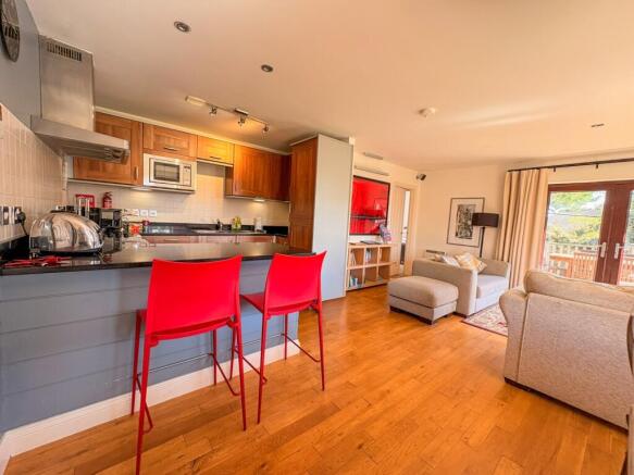 325E63AC-C8C5-49CA-9988-355D0E39393D_1_102_o