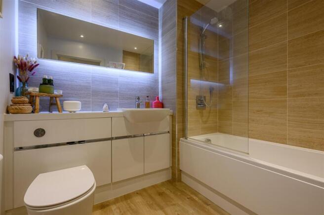 2 bed Apartment for sale Image 9
