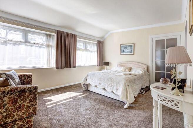 BEDROOM 1 FRONT