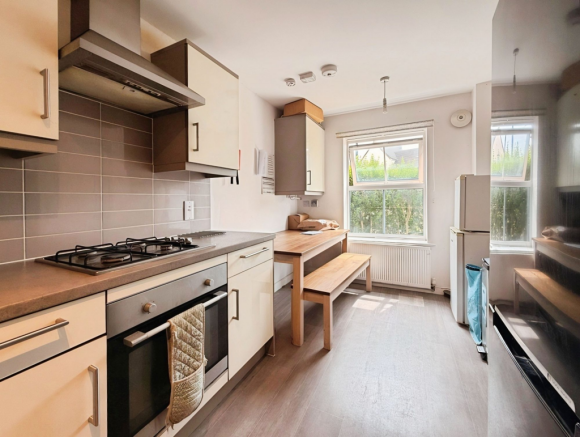 Kitchen/Dining